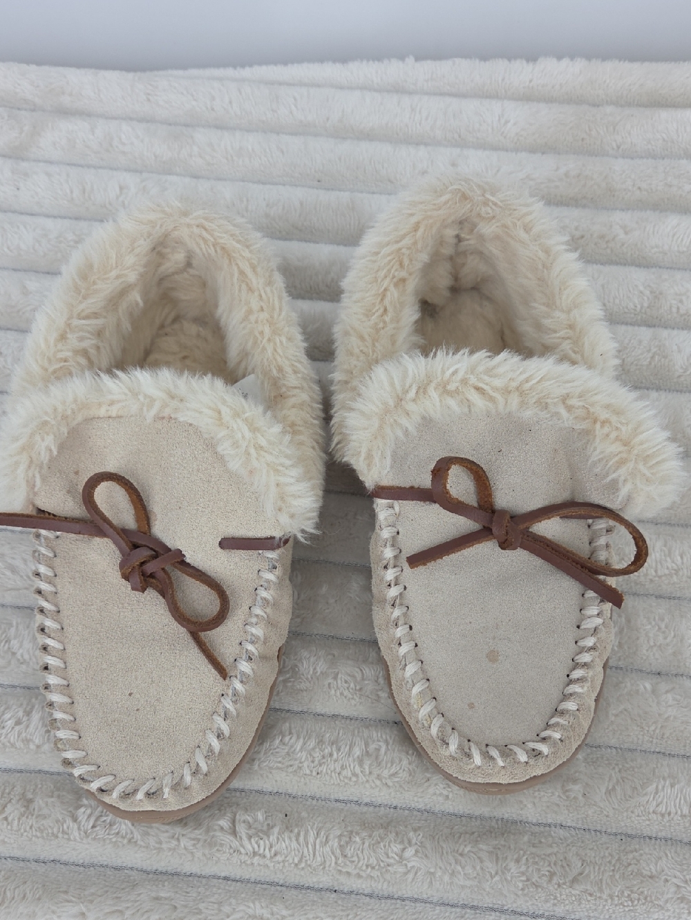 J. Crew Cream Faux-Fur Lined Kids Moccasins with Brown Lace Bows